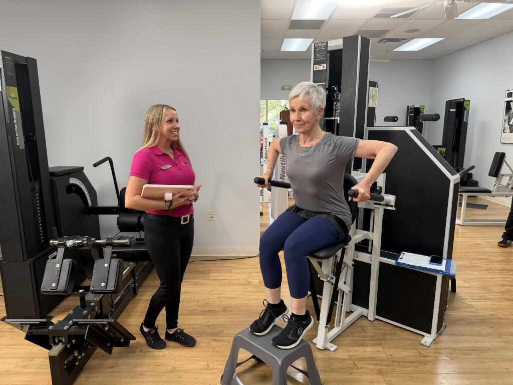 Working on MedX SeatedDip Working Chest Muscles